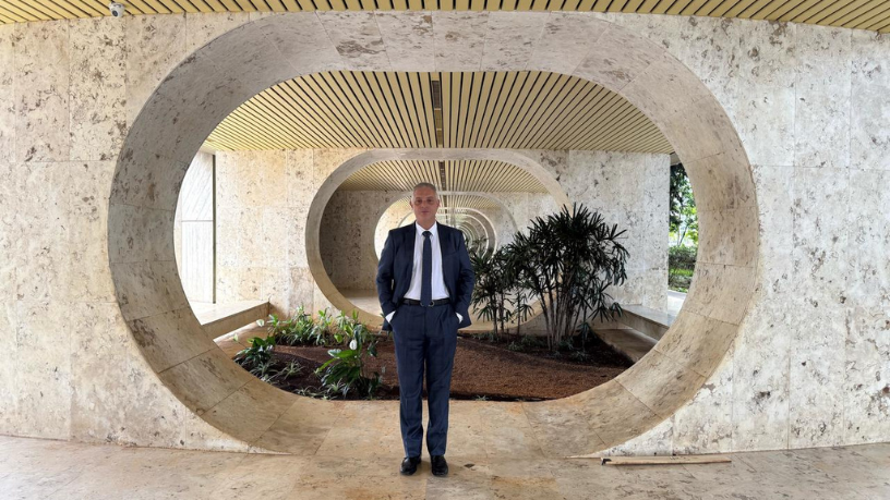 Leonardo Manzan aborda os entraves na aplicação do IBS e CBS ao setor de tecnologia e os possíveis impactos para desenvolvedores e empresas.