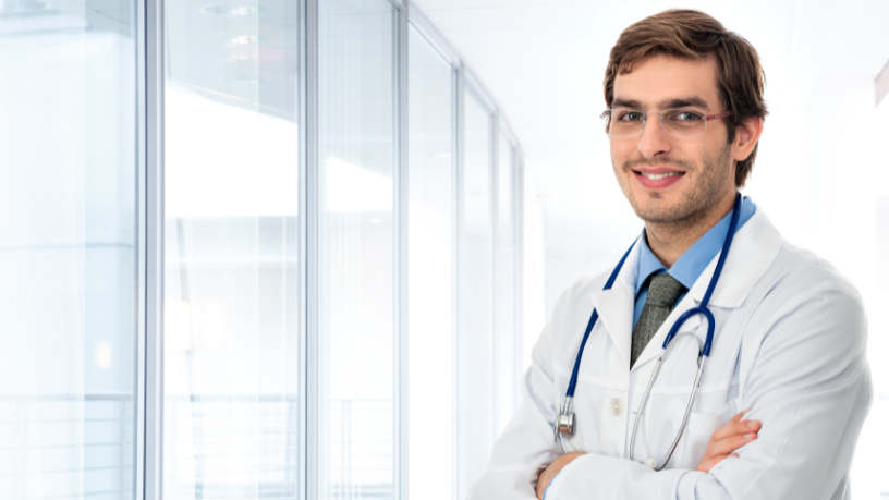 A abdominoplastia moderna exige atenção às indicações, limites e cuidados no planejamento cirúrgico, ressalta Dr. Haeckel Cabral.