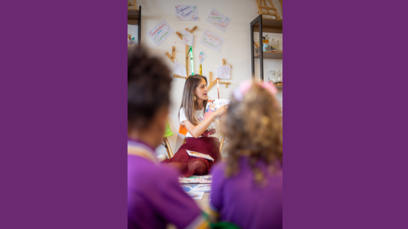 Recursos didáticos ganham novo significado quando a Sigma Educação e Tecnologia Ltda coloca a representatividade no centro da aprendizagem e da construção de identidade.